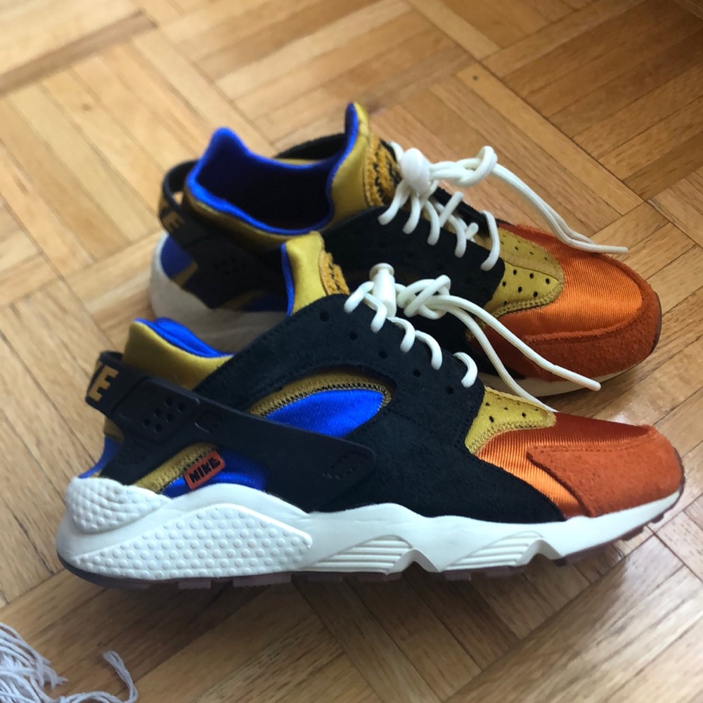 Nike Hurrache gold/ black/ blue